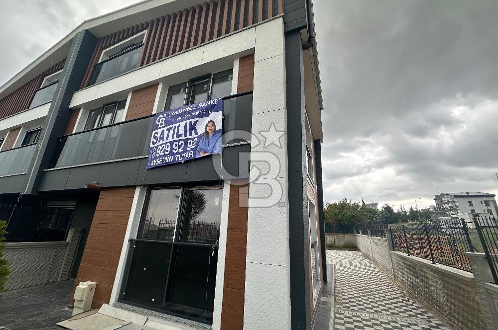 AHLATLIBEL İNCEK VİSTA YA YAKIN ÖYSEKENT TE İŞ YERİNE UYGUN NATAMAM 6+2 SATILIK VİLLA