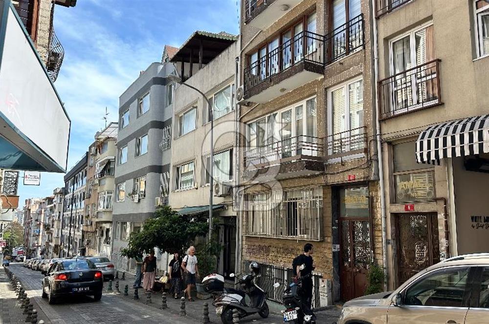 SONER SOKAKTA SATILIK 3+1 DAİRE!