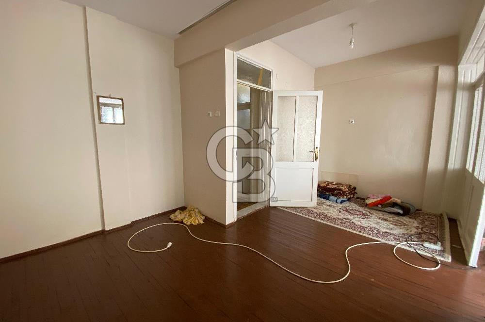 TİRE KURTULUŞ MAHALLESİ ÇARŞI İÇİ ÇİFT CEPHE 2+1 DAİRE