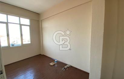 TİRE KURTULUŞ MAHALLESİ ÇARŞI İÇİ ÇİFT CEPHE 2+1 DAİRE