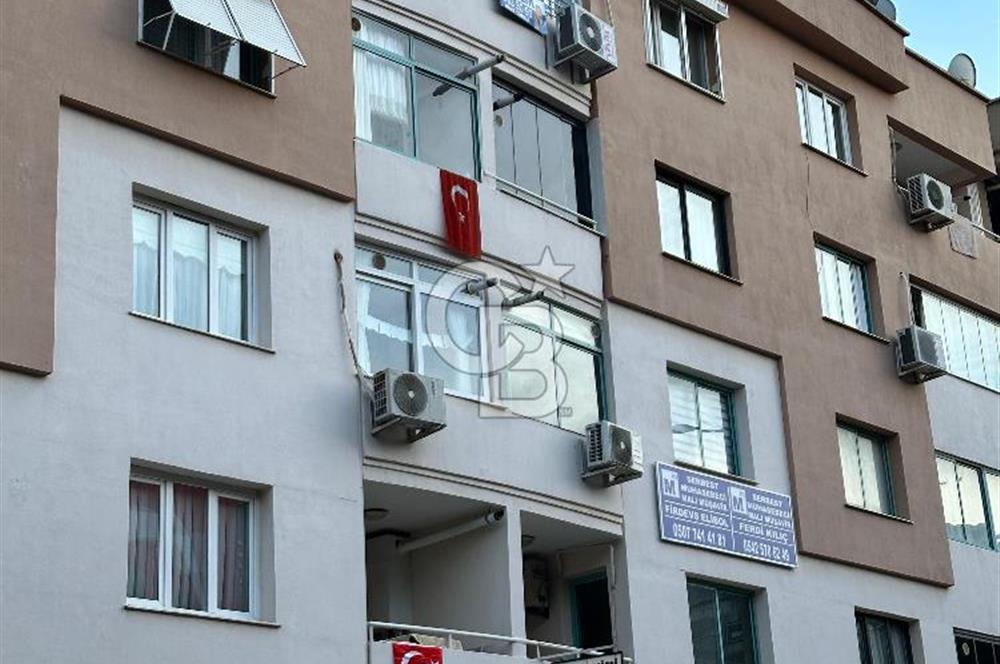Gaziemir Belediyesi Karşısında, 2+1 Tadilatlı Satılık Daire