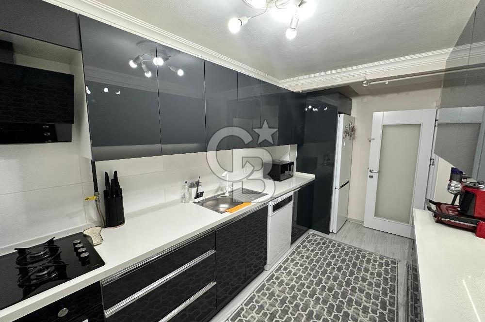 Gaziemir Belediyesi Karşısında, 2+1 Tadilatlı Satılık Daire