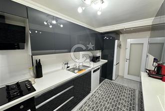 Gaziemir Belediyesi Karşısında, 2+1 Tadilatlı Satılık Daire