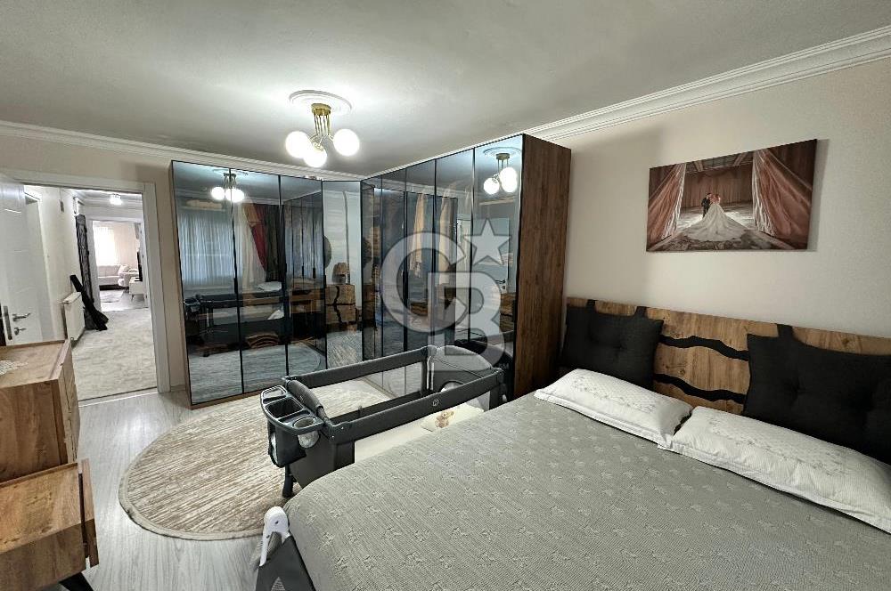 Gaziemir Belediyesi Karşısında, 2+1 Tadilatlı Satılık Daire