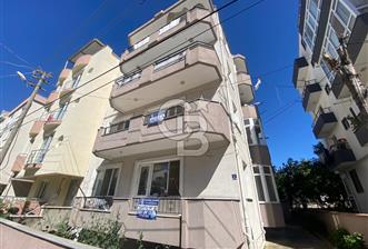 ESENLER UĞUR MUMCU CADDESİNDE MERKEZİ KONUMDA 3+1 DAİRE!