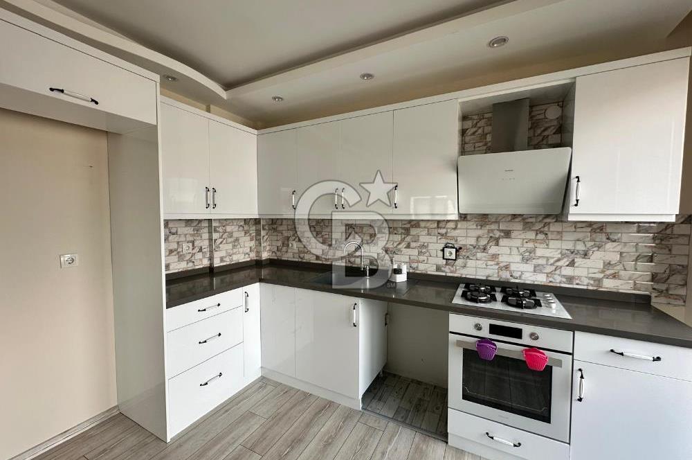Foça Kazım Dirik Mahallesinde Kiralık Bahçe Katı 3+1 Daire