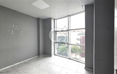 COLDWELL BANKER'den Selçuker Centerda Geniş Ofis Kiralık
