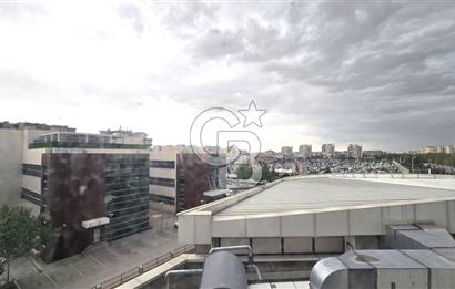 COLDWELL BANKER'den Selçuker Centerda Geniş Ofis Kiralık