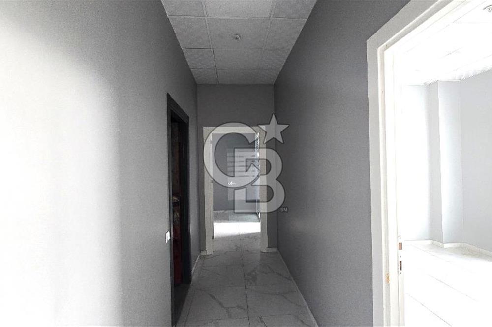 COLDWELL BANKER'den Selçuker Centerda Geniş Ofis Kiralık