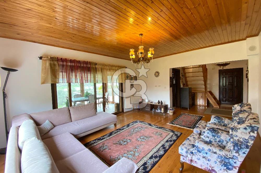 URLA DEMİRCİLİ KÖYÜ'NDE SATILIK 3+1 MÜSTAKİL EV
