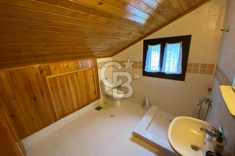 URLA DEMİRCİLİ KÖYÜ'NDE SATILIK 3+1 MÜSTAKİL EV