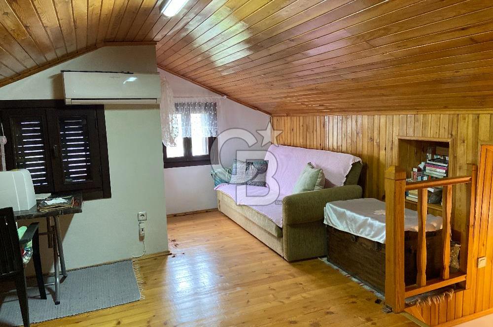 URLA DEMİRCİLİ KÖYÜ'NDE SATILIK 3+1 MÜSTAKİL EV