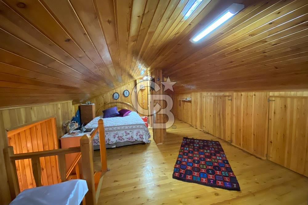 URLA DEMİRCİLİ KÖYÜ'NDE SATILIK 3+1 MÜSTAKİL EV