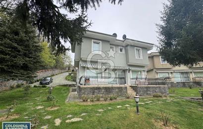 Çekmeköy Reşadiye satılık  7 + 1 villa