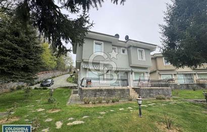 Çekmeköy Reşadiye satılık  7 + 1 villa