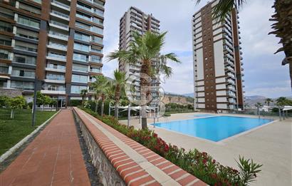Karşıyaka 360 Sitesi Satılık 3+1 Daire