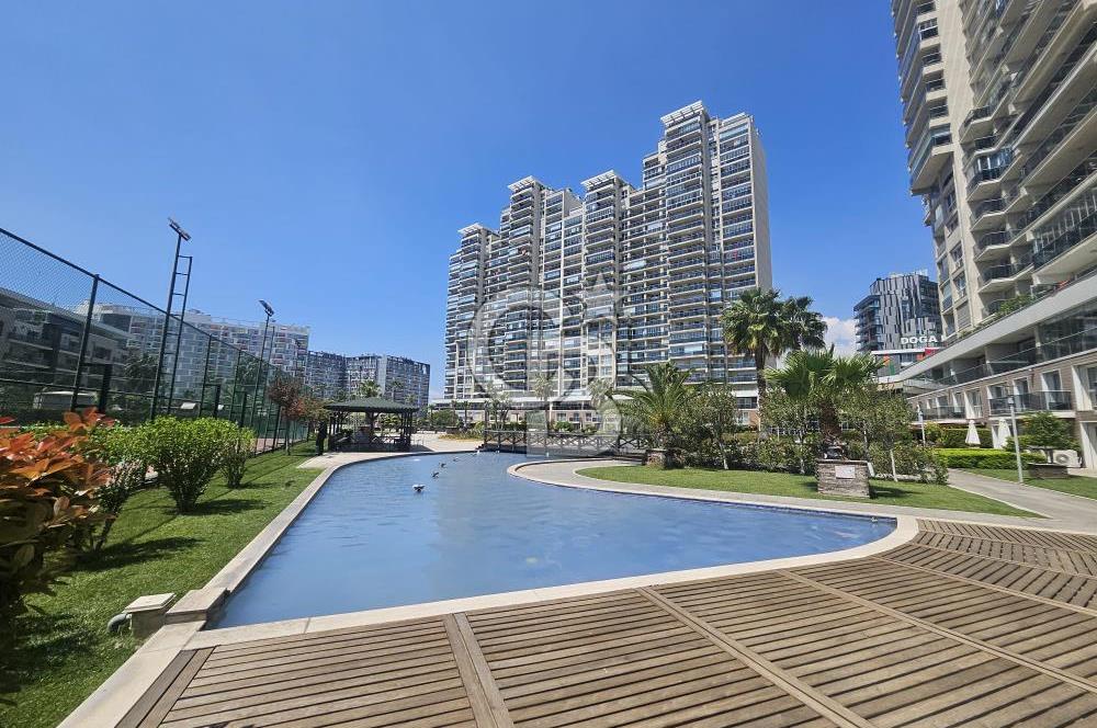 Park Yaşam Mavişehir'de Teraslı Satılık 1+1 Daire