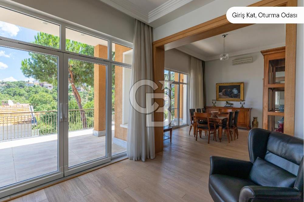 BÜYÜKADA'DA SATILIK 800 M2 NET ALANA SAHİP 8+2 KÖŞK
