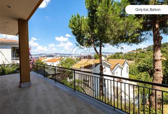 BÜYÜKADA'DA SATILIK 800 M2 NET ALANA SAHİP 8+2 KÖŞK