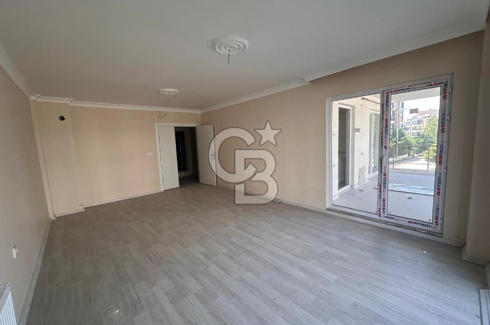BURSA;NİLÜFER, MODA AKÇALAR SİTESİNDE SATILIK HAVUZLU 3+1 DAİRE