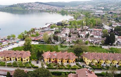 SAPANCA GÖLE SIFIR SATILIK 2.736 M2 ARSA