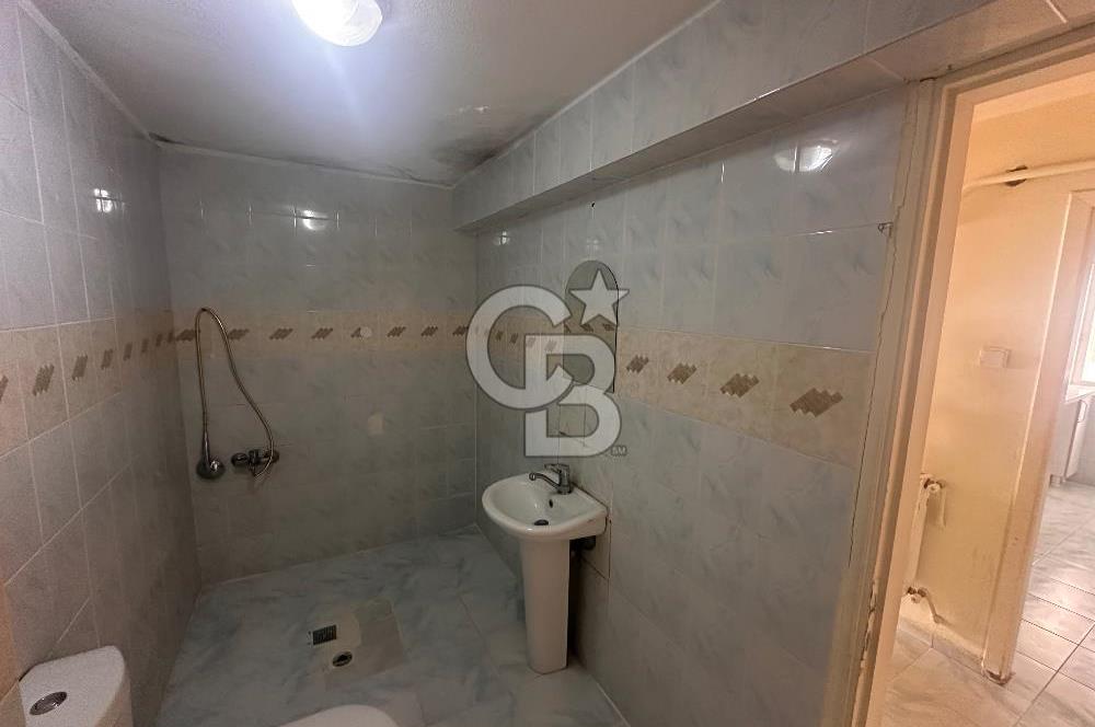 Gülveren Semt Pazarı Karşısında Katta Kiralık 3+1 Daire