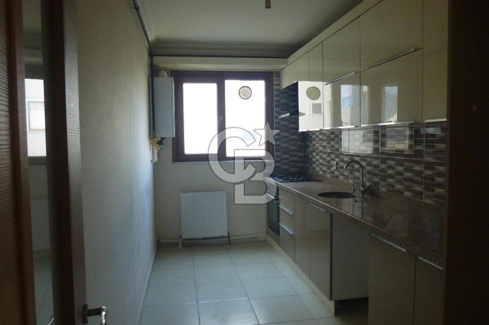 Sancaktepe de Yeni Binada Kiracısız 2+1 Satılık Daire