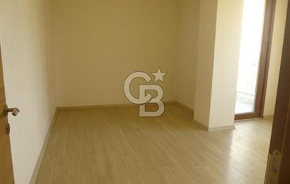 Sancaktepe de Yeni Binada Kiracısız 2+1 Satılık Daire