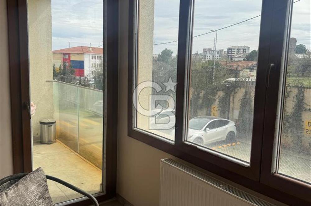 PENDİK AYDOSLAND SİTESİNDE SATILIK BALKONLU GENİŞ 1+1 DAİRE