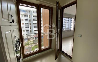 DERİNCE YELKENT SAFİR KONAKLARI'NDA 3+1 SATILIK ARA KAT DAİRE