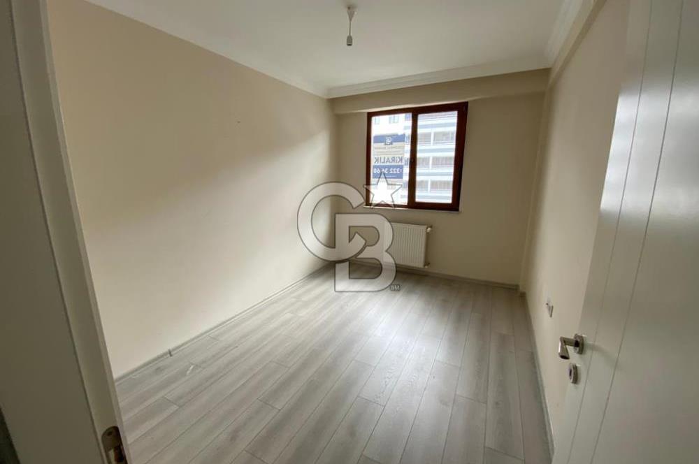 DERİNCE YELKENT SAFİR KONAKLARI'NDA 3+1 SATILIK ARA KAT DAİRE