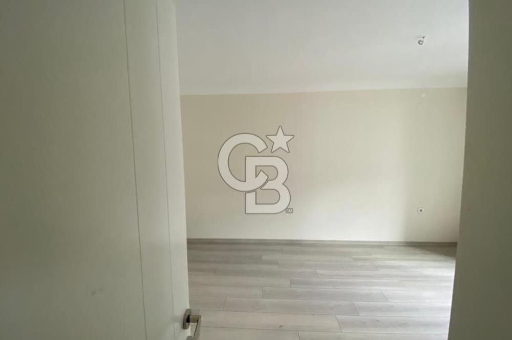 DERİNCE YELKENT SAFİR KONAKLARI'NDA 3+1 SATILIK ARA KAT DAİRE