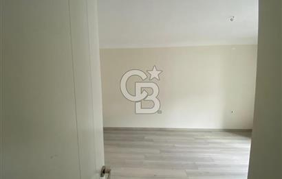 DERİNCE YELKENT SAFİR KONAKLARI'NDA 3+1 SATILIK ARA KAT DAİRE