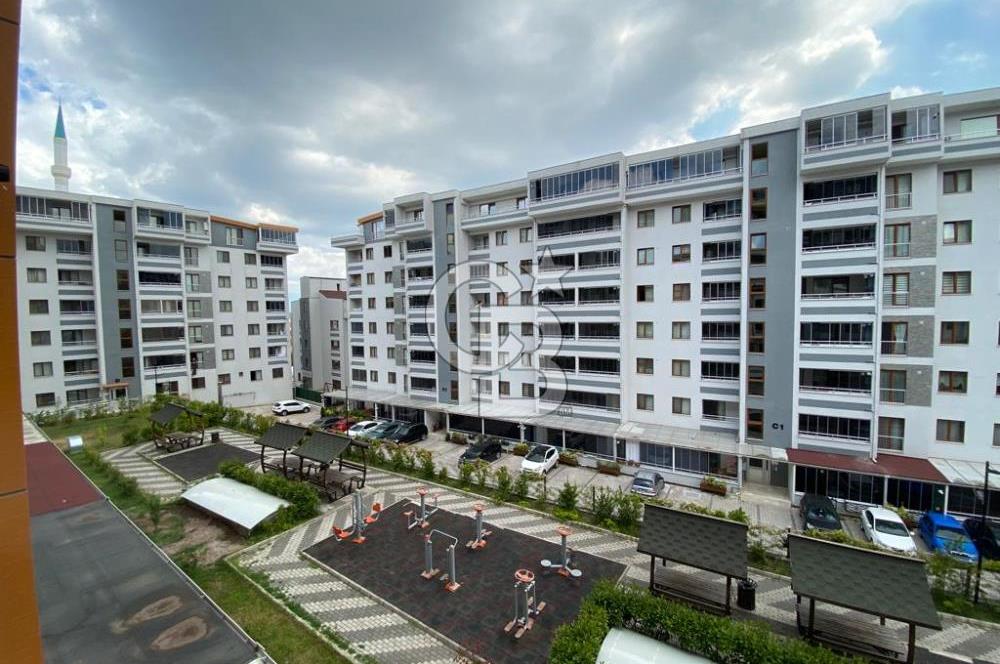 DERİNCE YELKENT SAFİR KONAKLARI'NDA 3+1 SATILIK ARA KAT DAİRE