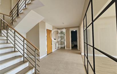 Beytepe Orion Sitesi'nde 5+1 Geniş Loft Daire