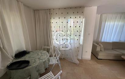 ÇEŞME ÇİFTLİK'TE 210 M2 ARSA İÇİNDE SATILIK 4+1 TRİPLEX