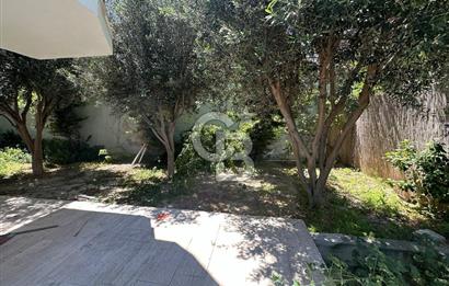 ÇEŞME ÇİFTLİK'TE 210 M2 ARSA İÇİNDE SATILIK 4+1 TRİPLEX