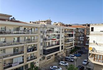 Karşıyakada satılık 3+1 daire 