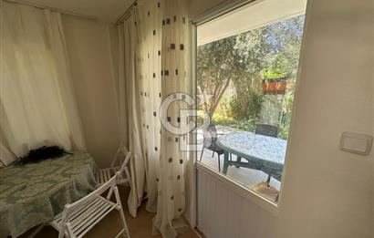 ÇEŞME ÇİFTLİK'TE 210 M2 ARSA İÇİNDE SATILIK 4+1 TRİPLEX