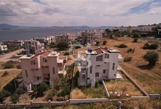 Çandarlıda deniz manzaralı villa 