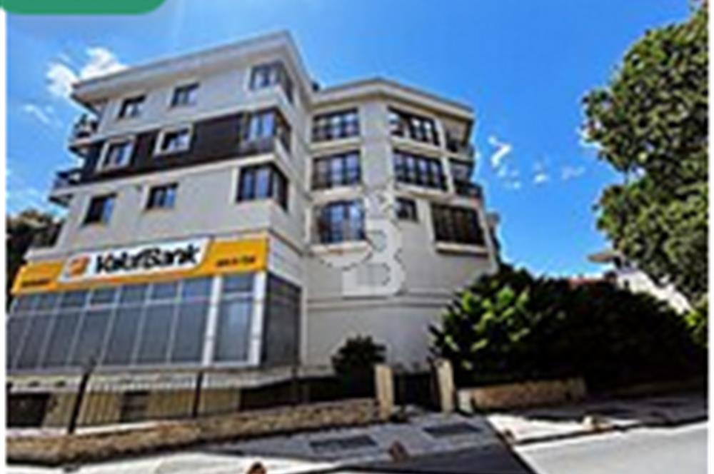  ÜSKÜDAR ACIBADEM MAHALLESİ'NDE CADDE ÜZERİ 2+1 KİRALIK DAİRE 