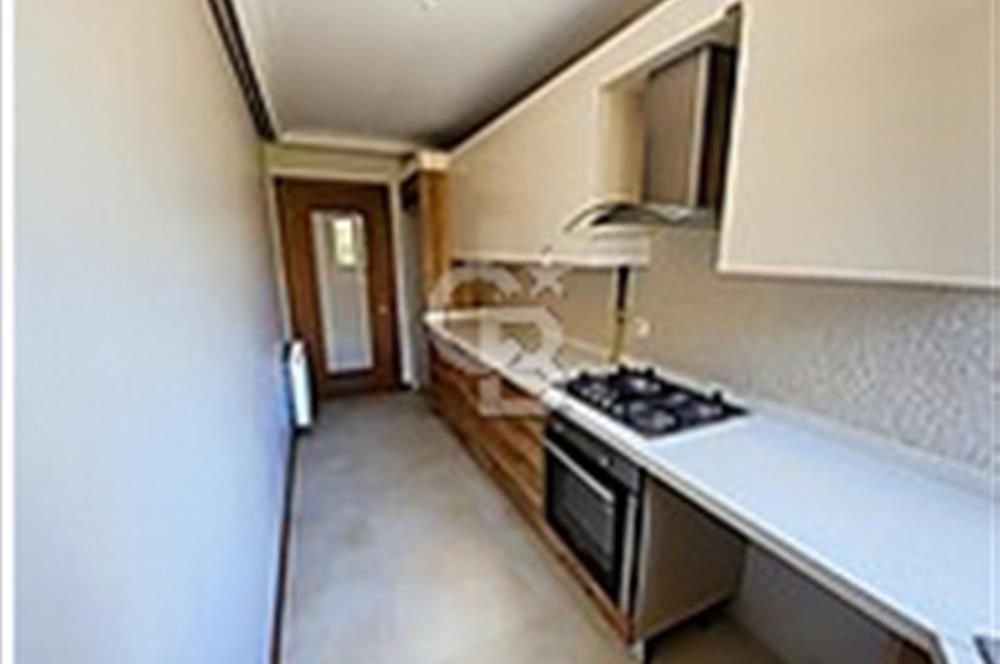  ÜSKÜDAR ACIBADEM MAHALLESİ'NDE CADDE ÜZERİ 2+1 KİRALIK DAİRE 