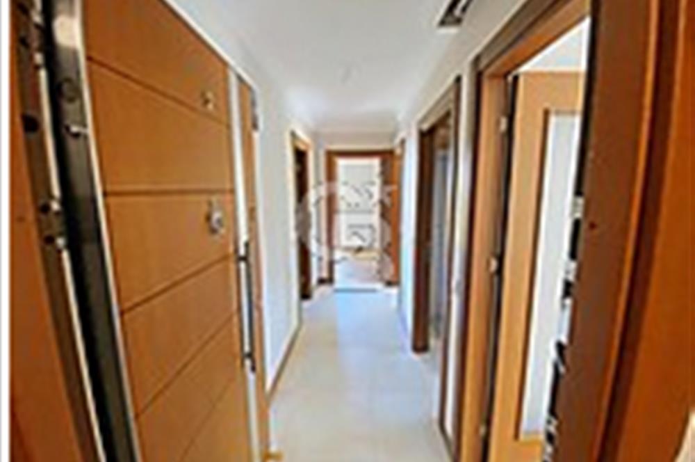  ÜSKÜDAR ACIBADEM MAHALLESİ'NDE CADDE ÜZERİ 2+1 KİRALIK DAİRE 
