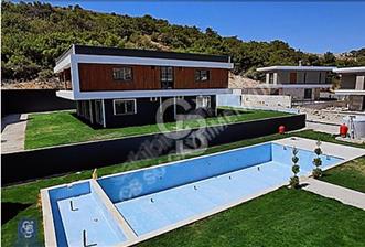 HAVUZLU SİTEDE DENİZE VE MERKEZE 600 MT 1+1 DAİRELER