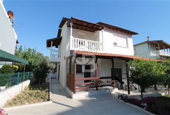 Urla Çeşmealtı 'nda Satılık Villa – Yelken Kulübüne Komşu Bağımsız Bir Yaşam