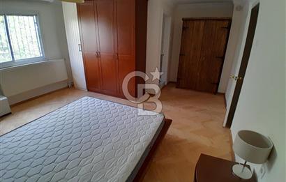 Karşıyaka Palmiye Sokak'ta Kiralık Dublex 4+1 Daire...