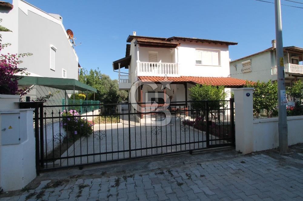 Urla Çeşmealtı 'nda Satılık Villa – Yelken Kulübüne Komşu Bağımsız Bir Yaşam