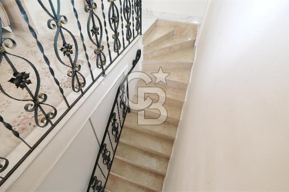 Metroya Yakın Ferah 5+1 Dubleks