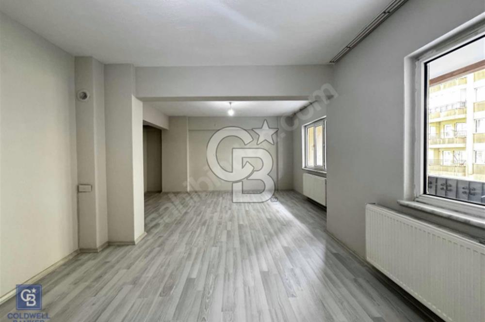 Emek Caddesinde 3+1 180Mt2 Kiralık Daire