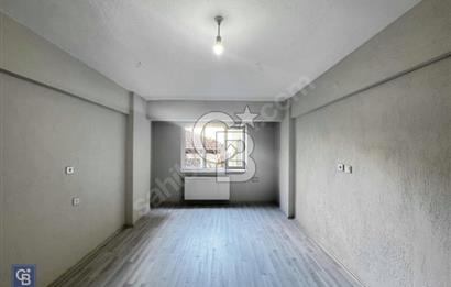 Emek Caddesinde 3+1 180Mt2 Kiralık Daire